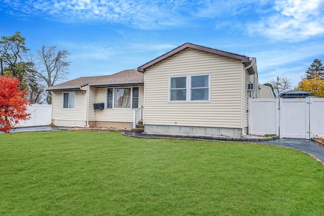 445 Madison Ave, Brentwood, NY 11717 - photo 3