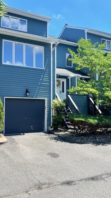 9 Village Grn, Bardonia, NY 10954 - photo 2