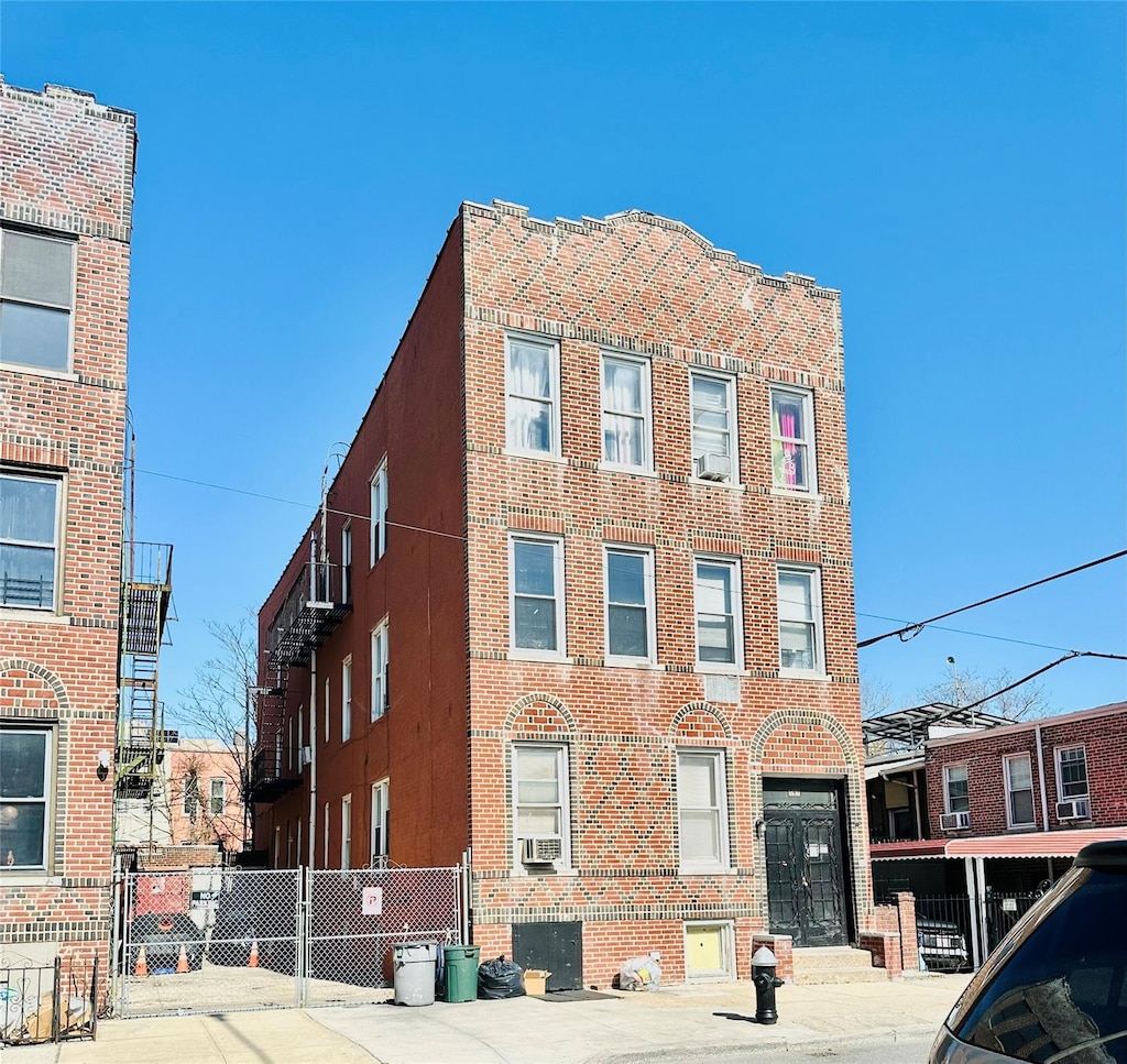 597 E 93rd St Unit 6, Brooklyn, NY 11236 - photo 1