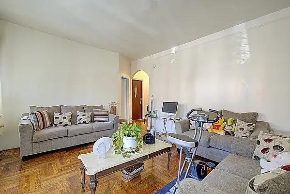 1304 Pacific St Unit B1, Brooklyn, NY 11216 - living area featuring arched walkways