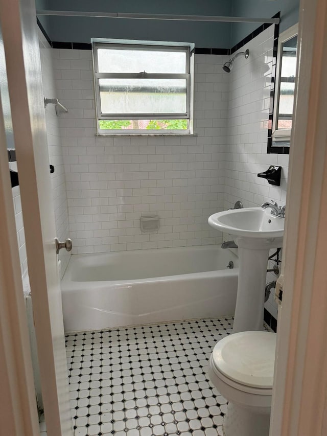 205 W Post Rd Unit 2H, White Plains, NY 10606 - photo 1
