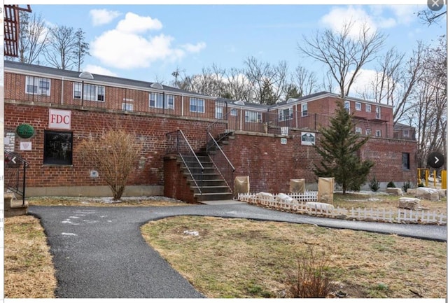 205 W Post Rd Unit 2H, White Plains, NY 10606 - photo 11
