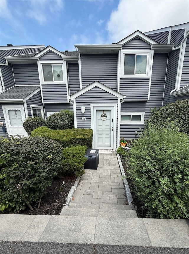32 Waterview Est Unit 32, Peekskill, NY 10566 - photo 1