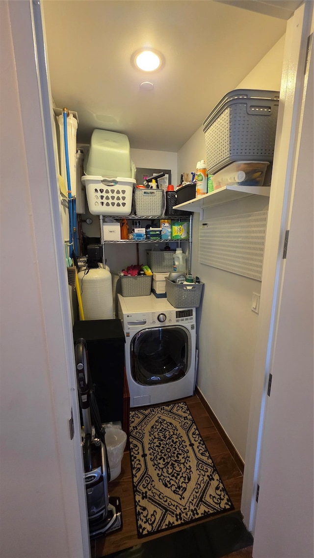 4260 Crescent St Unit 10C, Long Island City, NY 11101 - washroom with washer / dryer
