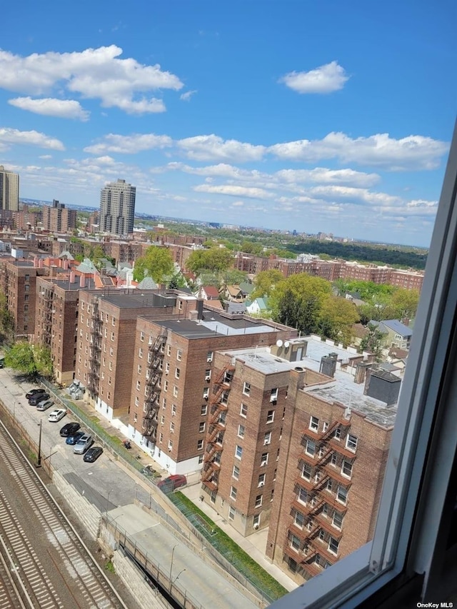 118-17 Union Tpke Unit 14E, Forest Hills, NY 11375 - view of urban area