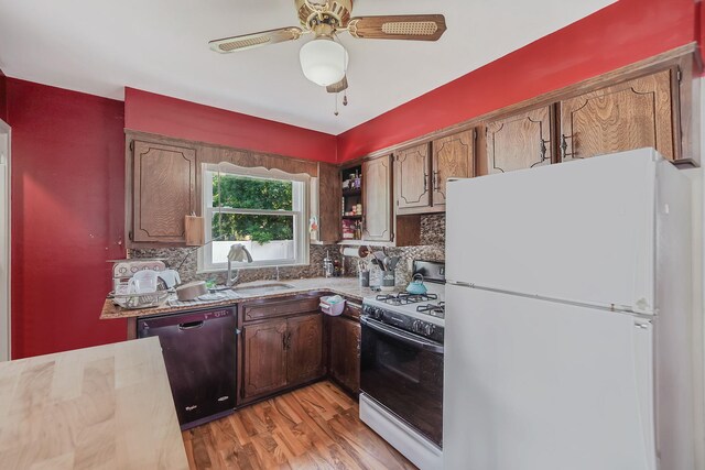 30 Leyden St, Huntington Station, NY 11746 - photo 19
