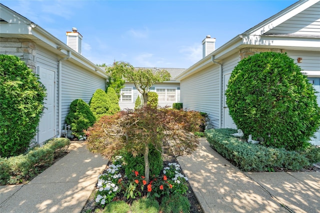 575 Mirror Pond Ct, Moriches, NY 11955 - view of yard