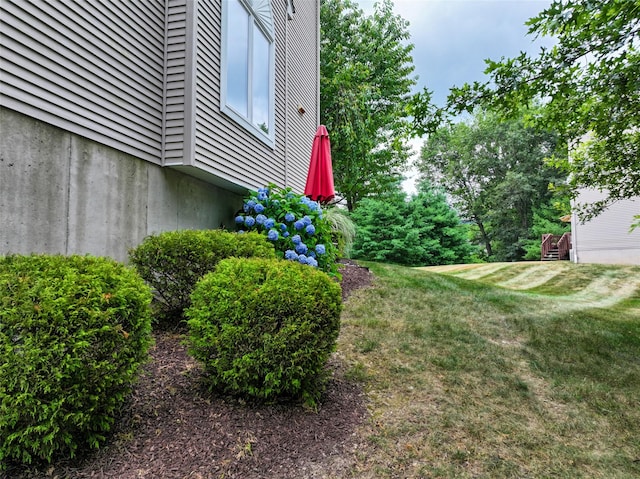 2 Riverstone Ct, Highland Mills, NY 10930 - view of grassy yard