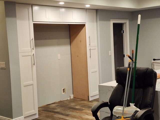 7 E Blvd, East Rockaway, NY 11518 - corridor featuring wood finished floors and recessed lighting