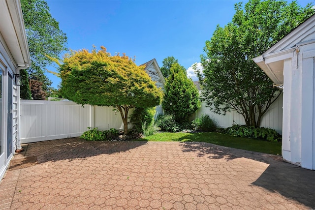 254-06 W End Dr, Great Neck, NY 11020 - photo 33