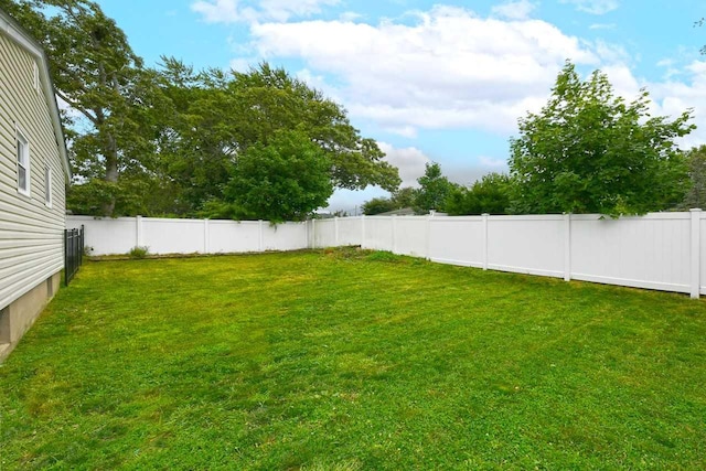 12 Jefferson Ave, Centereach, NY 11720 - photo 18