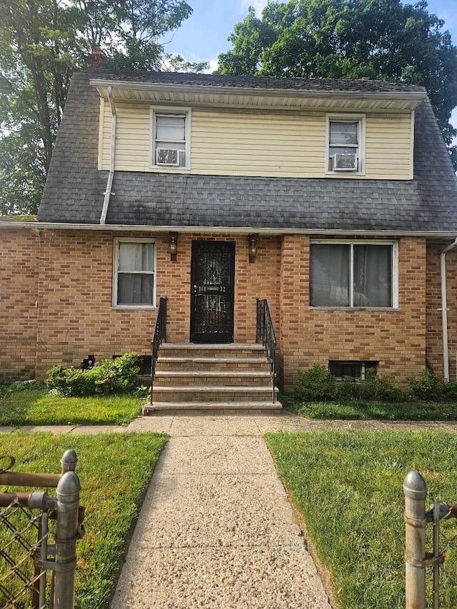 16132 119th Dr, Jamaica, NY 11434 - photo 2