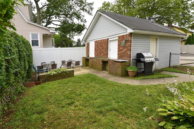 192 Sherman St, Lynbrook, NY 11563 - photo 5