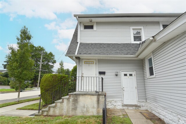 192 Sherman St, Lynbrook, NY 11563 - photo 6