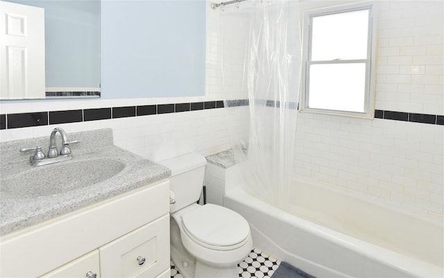 192 Sherman St, Lynbrook, NY 11563 - photo 17