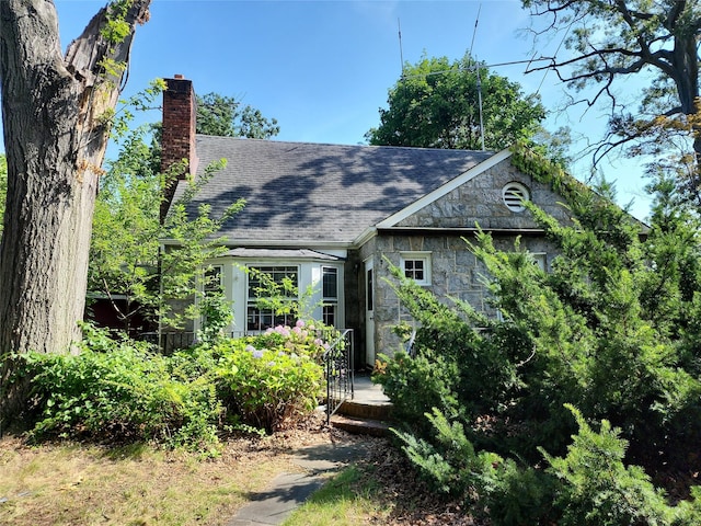 2 Birch Ln, New Hyde Park, NY 11040 - photo 2