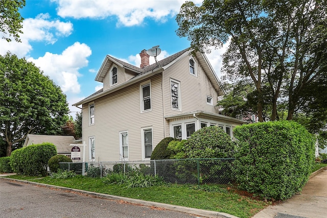 46 Coles St, Glen Cove, NY 11542 - photo 1