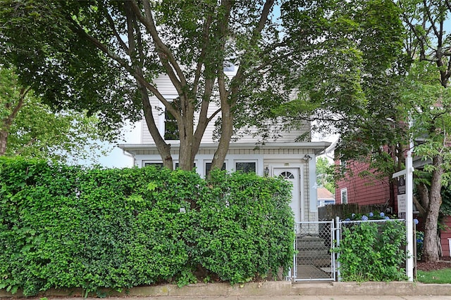 46 Coles St, Glen Cove, NY 11542 - photo 2