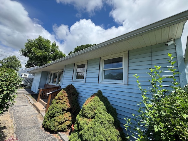 33 Princeton St, Bay Shore, NY 11706 - photo 2