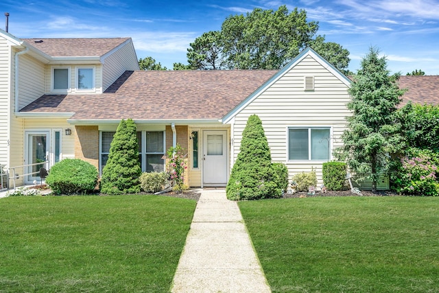 67 Crescent Cir, Holbrook, NY 11741 - photo 3