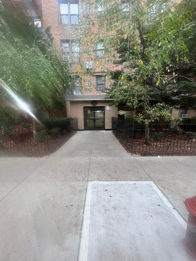 285 E 35th St Unit 2D, Brooklyn, NY 11203 - view of building exterior
