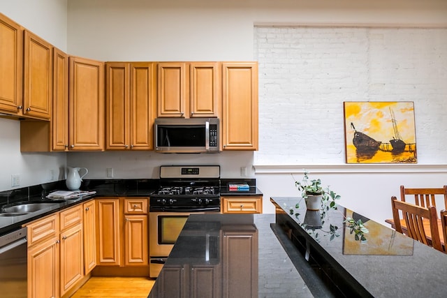 214 W Chestnut St Unit 301, Kingston, NY 12401 - photo 12