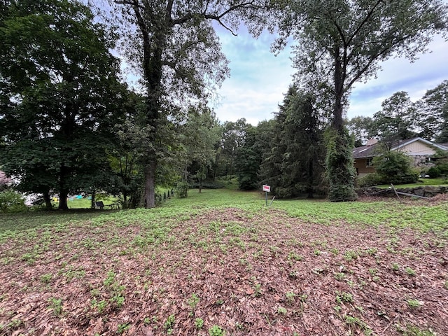 8 Indian Hill Rd, West Harrison, NY 10604 - photo 2
