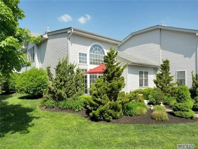 687 Balfour Pl, Melville, NY 11747 - photo 22