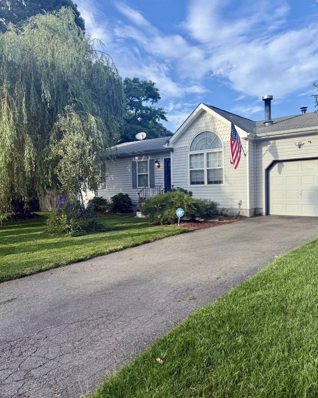 117 Flower Rd, Mastic Beach, NY 11951 - photo 1