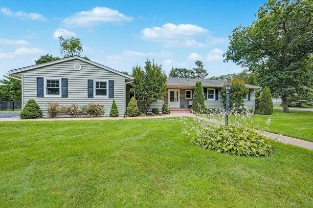 126 Gail Ct, East Northport, NY 11731 - photo 3