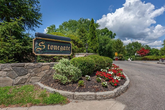 1840 Crompond Rd Unit 7B8, Peekskill, NY 10566 - photo 1