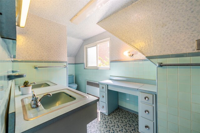 60 Jayson Ave, Great Neck, NY 11021 - photo 22