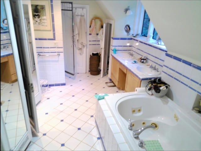 118 Highland Rd, Glen Cove, NY 11542 - photo 8