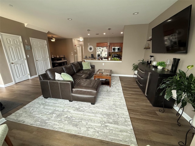 907 Emily Dr, Patchogue, NY 11772 - photo 2