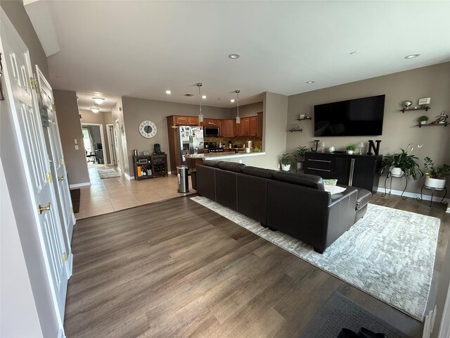 907 Emily Dr, Patchogue, NY 11772 - photo 3