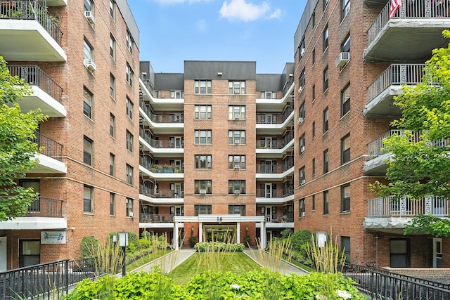 16 N Broadway Unit 3A, White Plains, NY 10601 - photo 1