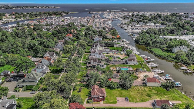 40 Maple Ave, Bay Shore, NY 11706 - photo 2