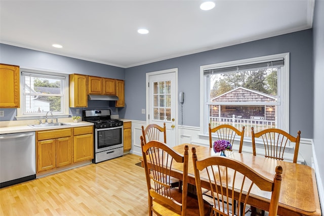 124 Rollstone Ave, West Sayville, NY 11796 - photo 2