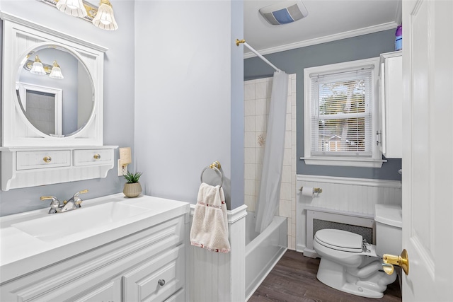 124 Rollstone Ave, West Sayville, NY 11796 - photo 3