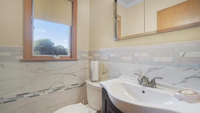 140 Long Dr, Hempstead, NY 11550 - photo 9