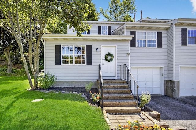 16 Hemlock Ct, Fishkill, NY 12524 - photo 1