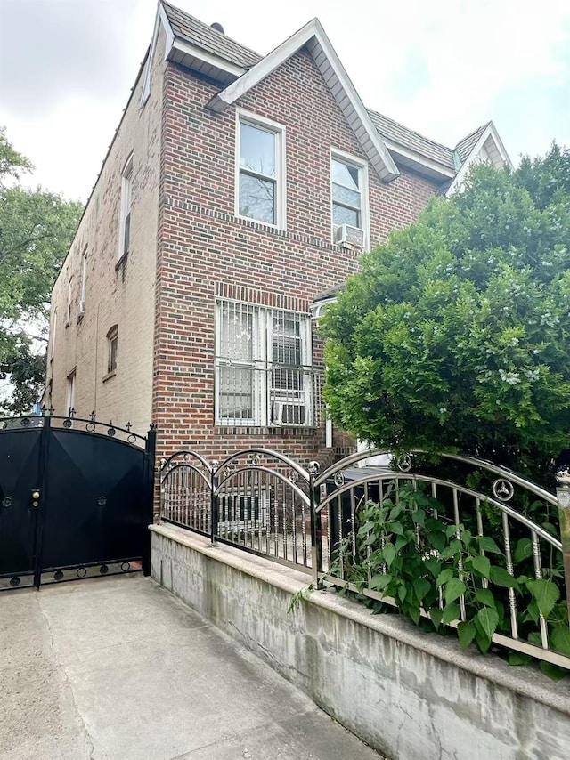 25-45 83rd St, East Elmhurst, NY 11370 - photo 2