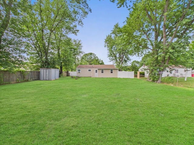 142 Suffolk Ave, Brentwood, NY 11717 - photo 8