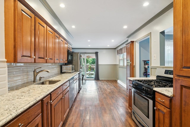 2454 Amherst St, East Meadow, NY 11554 - photo 9