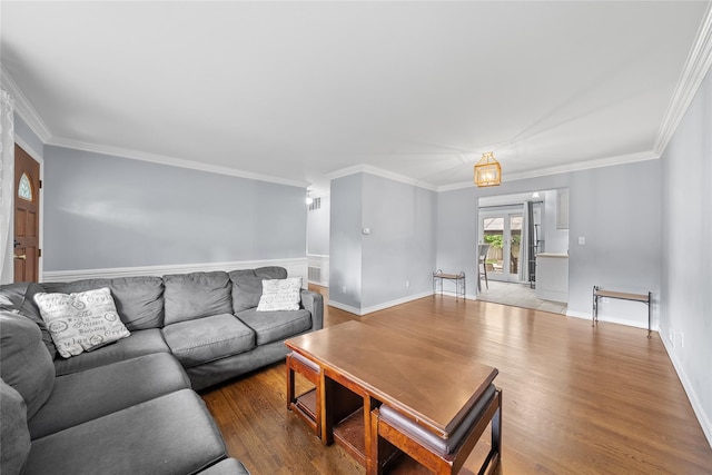 12 Donna Ln, Commack, NY 11725 - photo 6