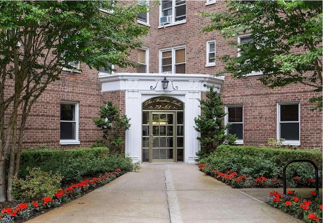 72-61 113th St Unit 4P, Forest Hills, NY 11375 - photo 1