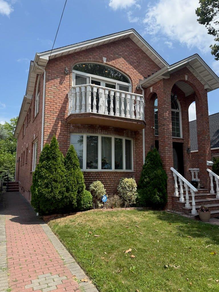 58-39 196th Pl, Fresh Meadows, NY 11365 - photo 2