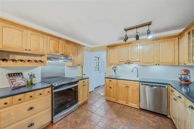 1 Burwood Ln, Coram, NY 11727 - photo 10