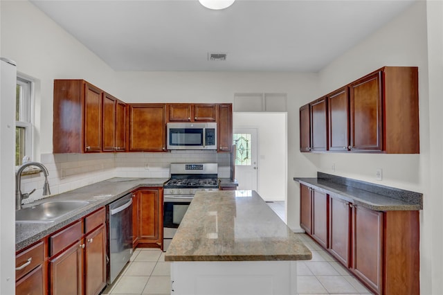 69 Landing Rd, Glen Cove, NY 11542 - photo 12