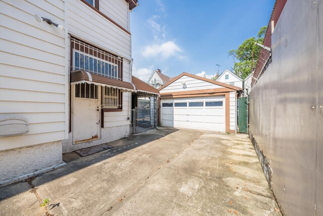 10755 125th St, Richmond Hill, NY 11419 - photo 28